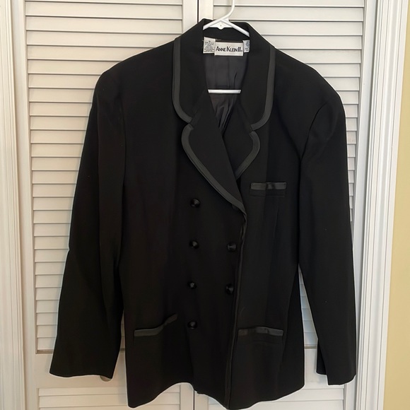 Anna Klein II black suit jacket with piping. Double breasted with cloth buttons. - Picture 1 of 4